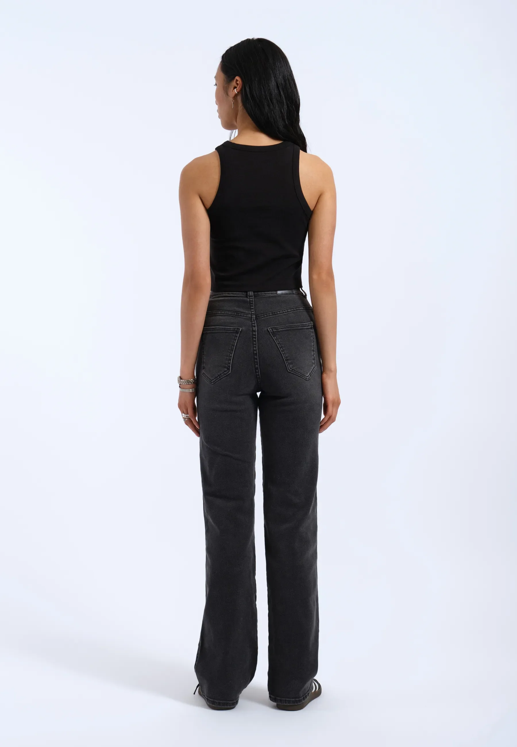 Bey Crop Top - Black - Image 8