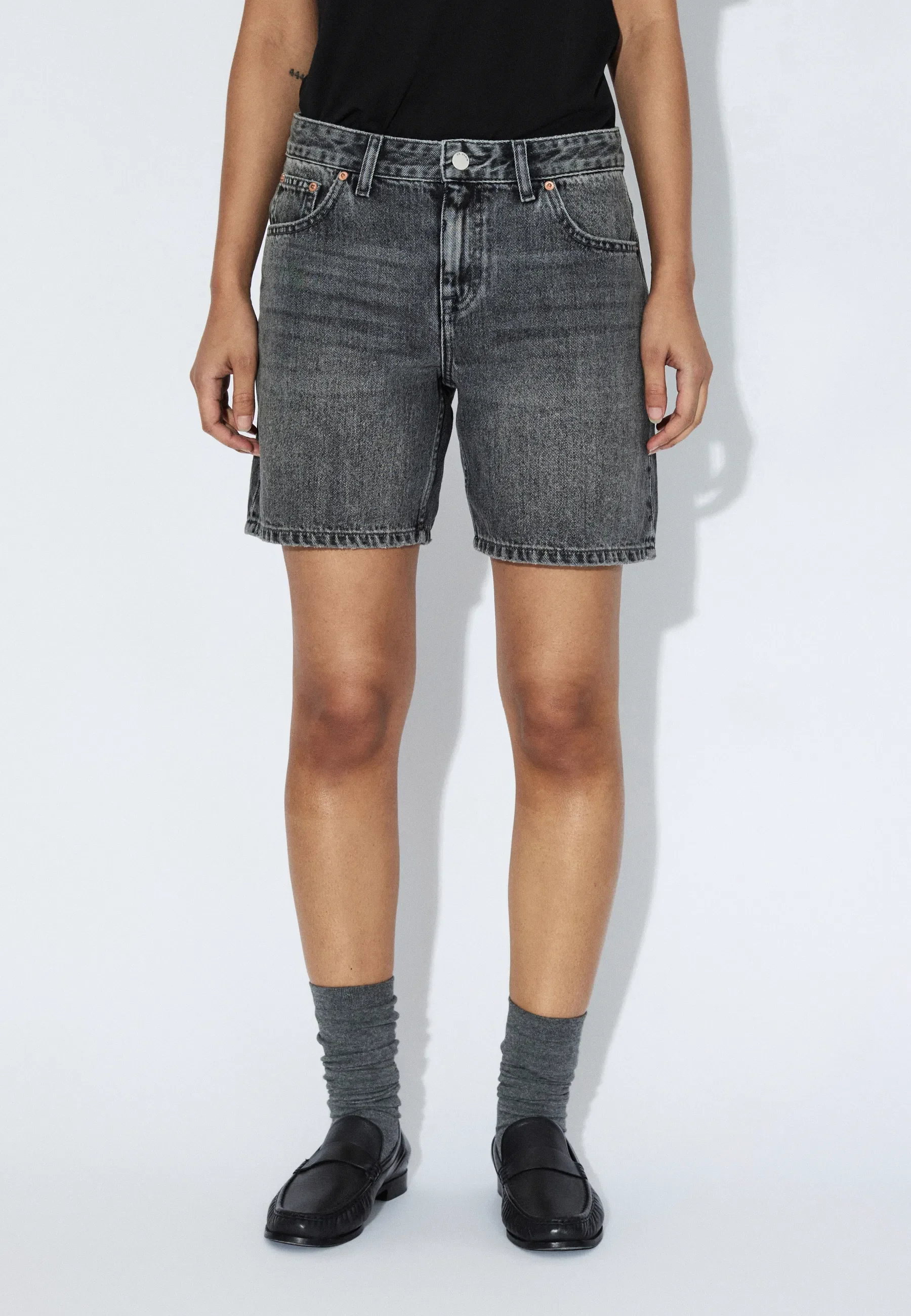 Hill Shorts - Mid Grey Used - Image 5