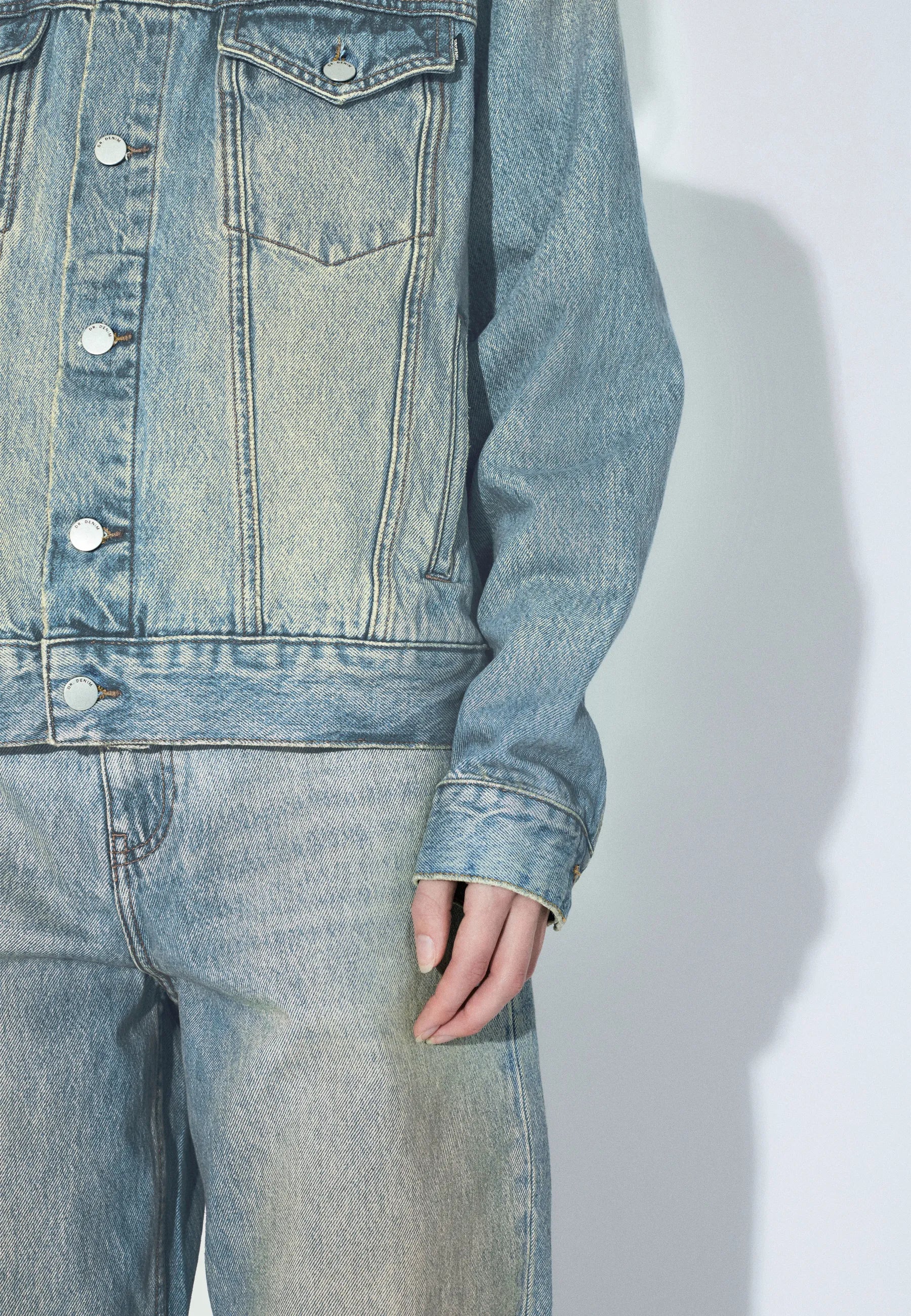 Joey Trucker Jacket - Stream Sky Aged - Image 15