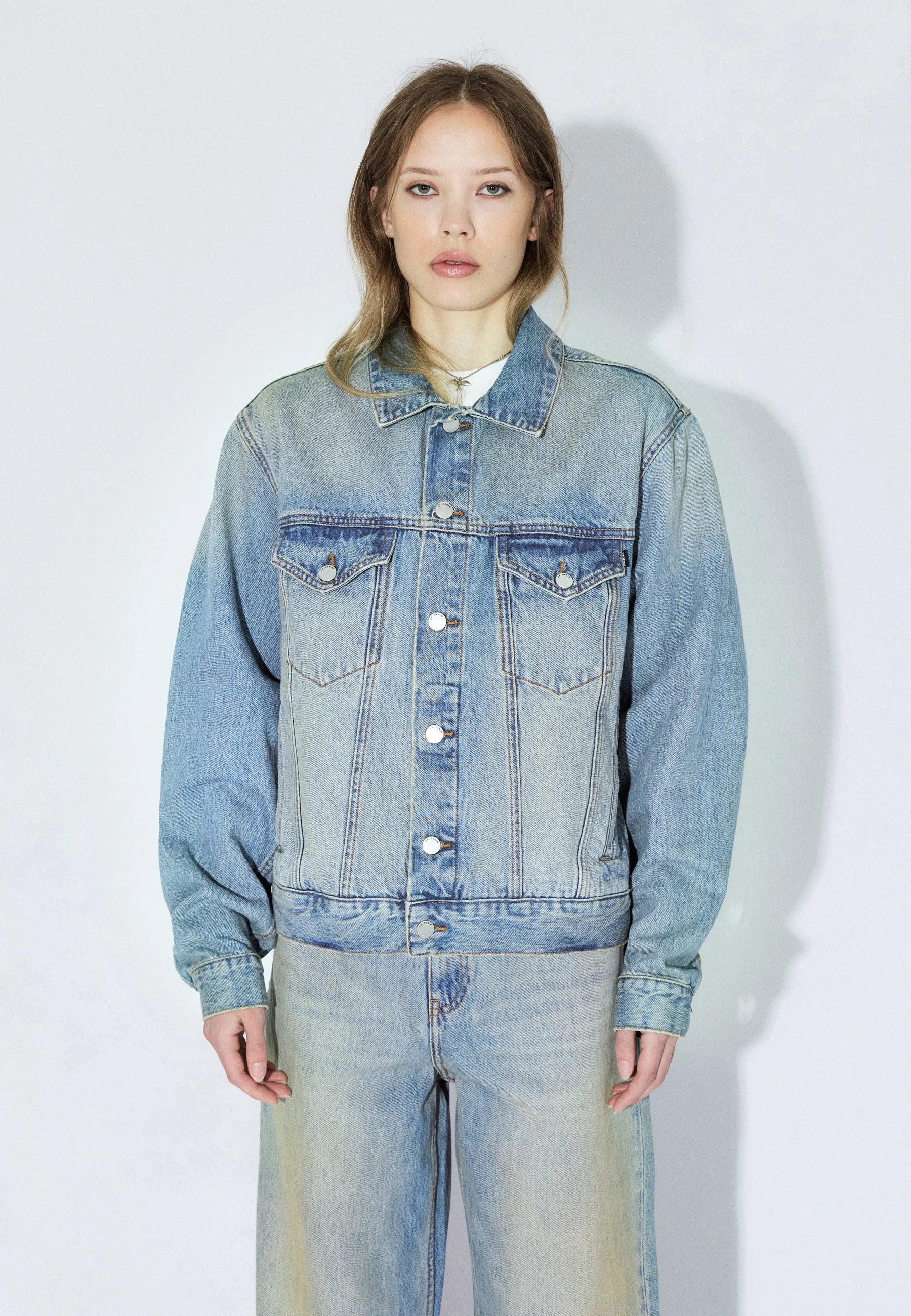 Joey Trucker Jacket - Stream Sky Aged - Image 7