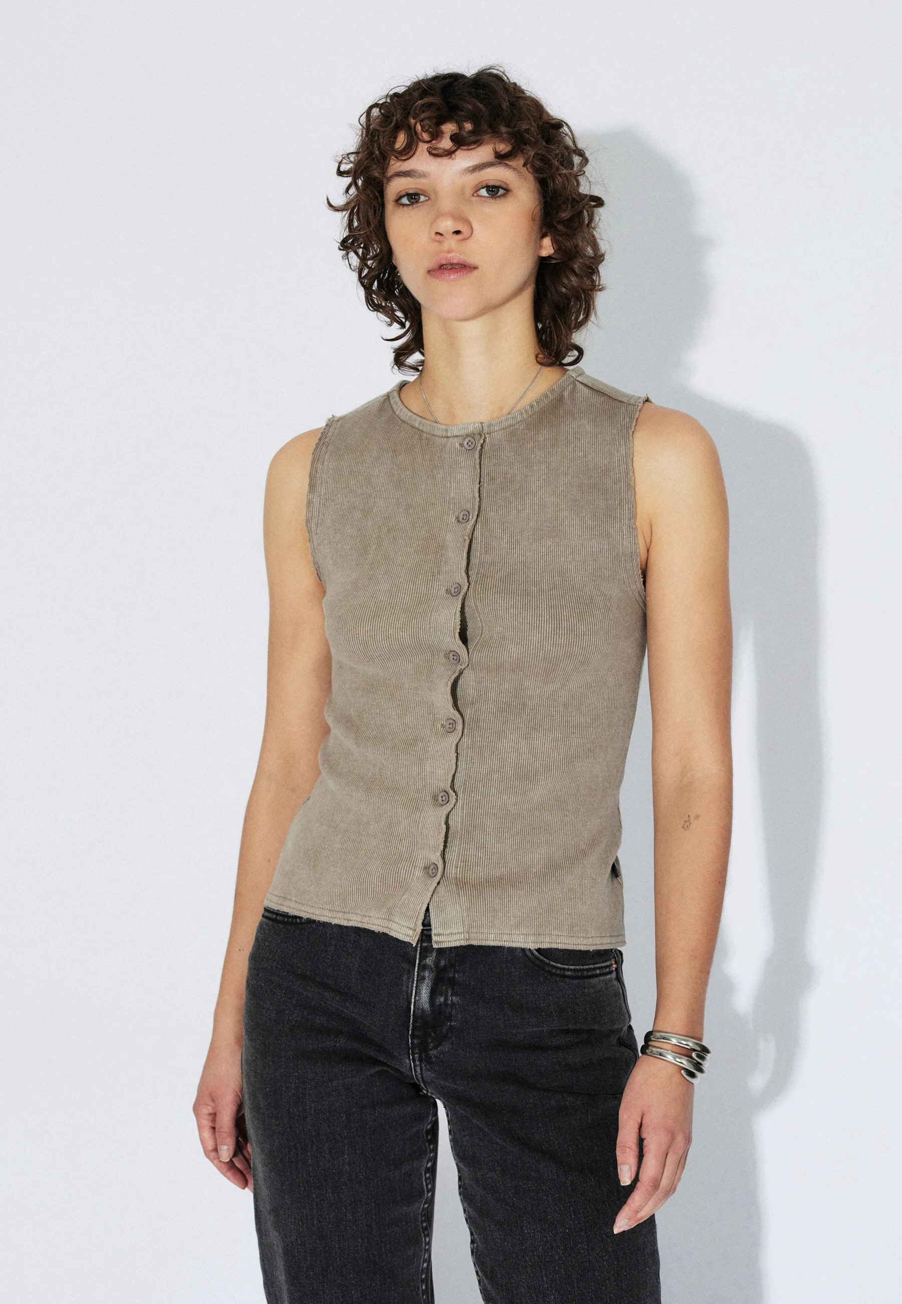 Lilja Rib - Washed Khaki - Image 6