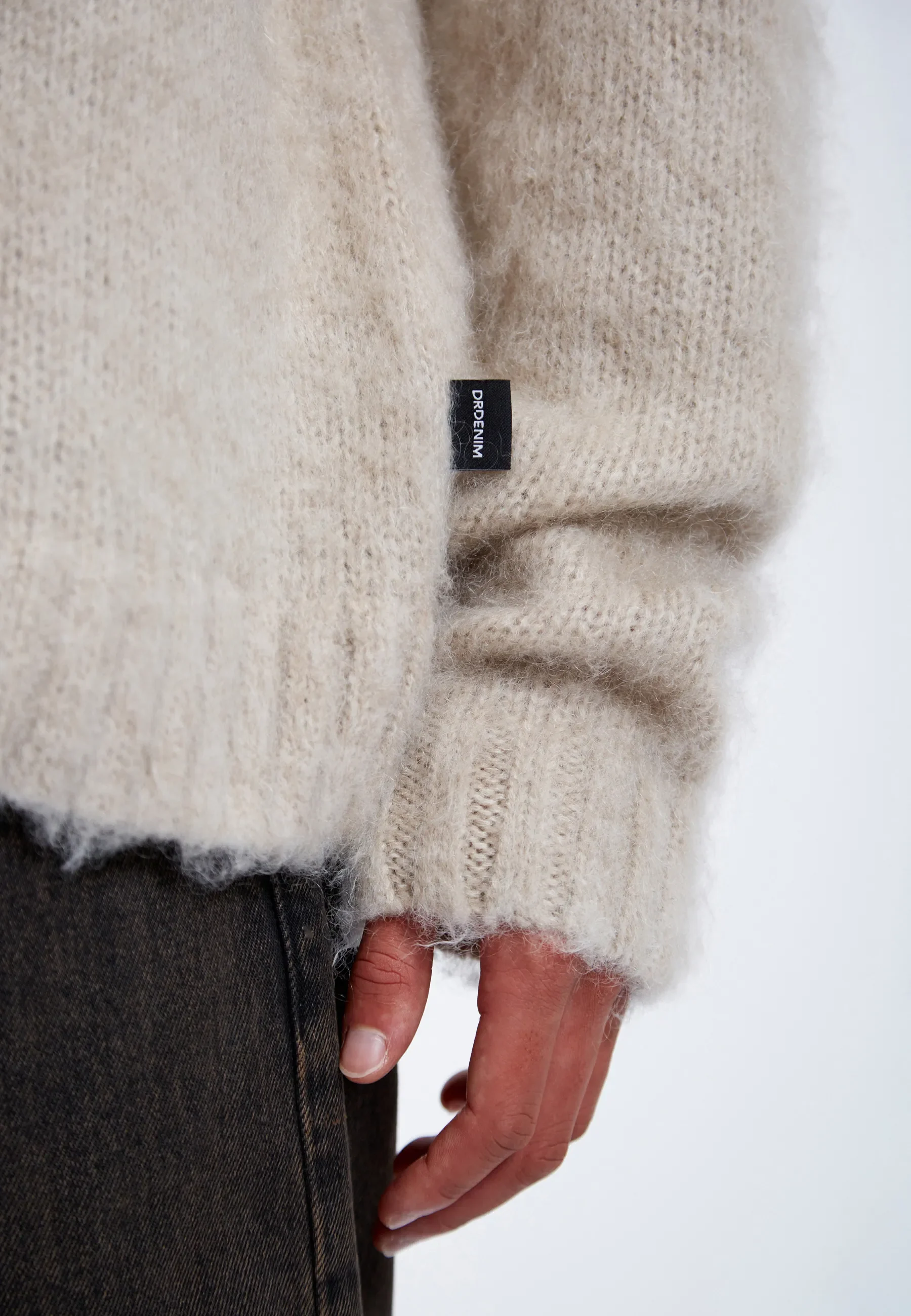 Mic Sweater - Brushed Silver Lining - Image 12
