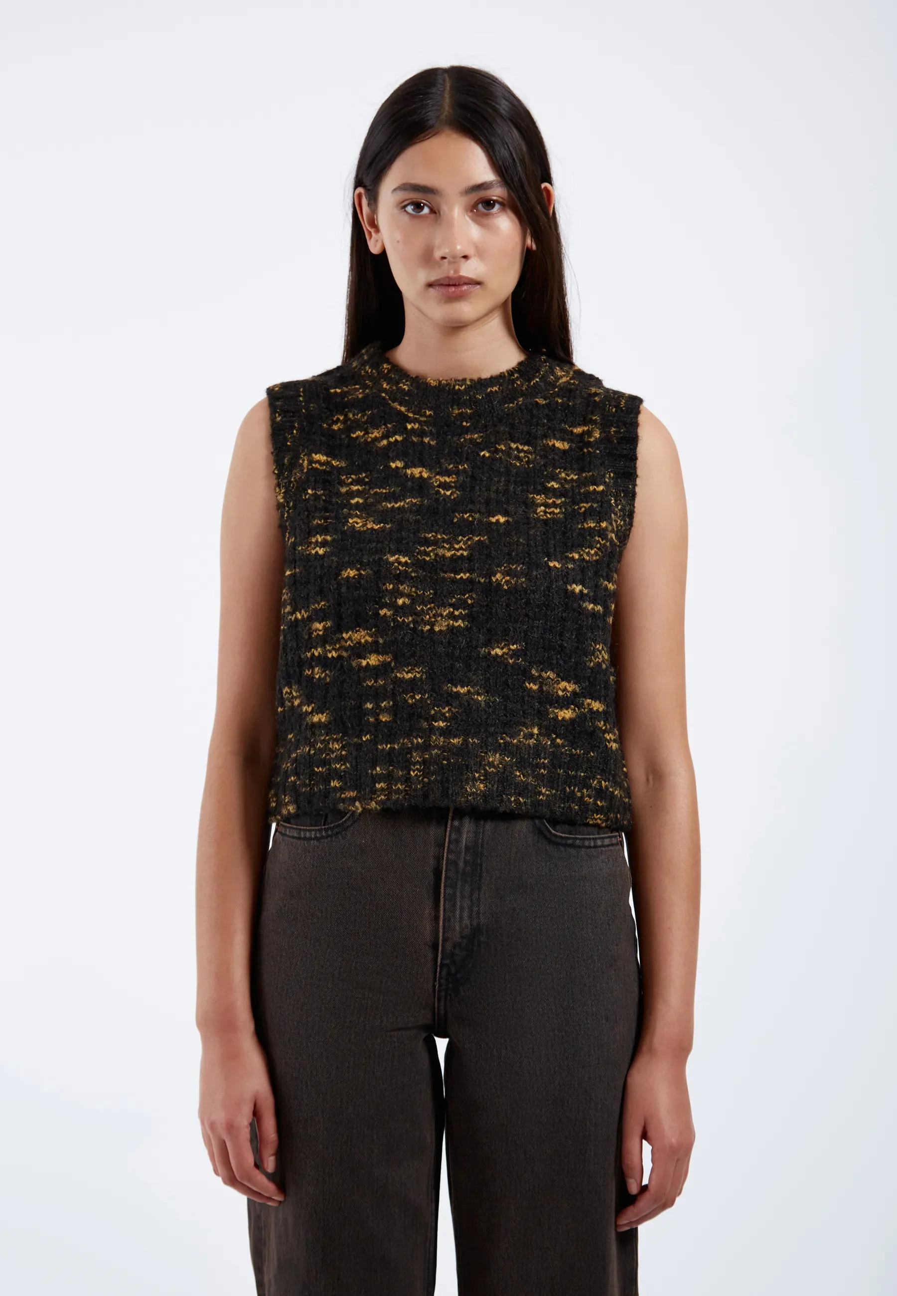 Mina Vest - Space Black - Image 4