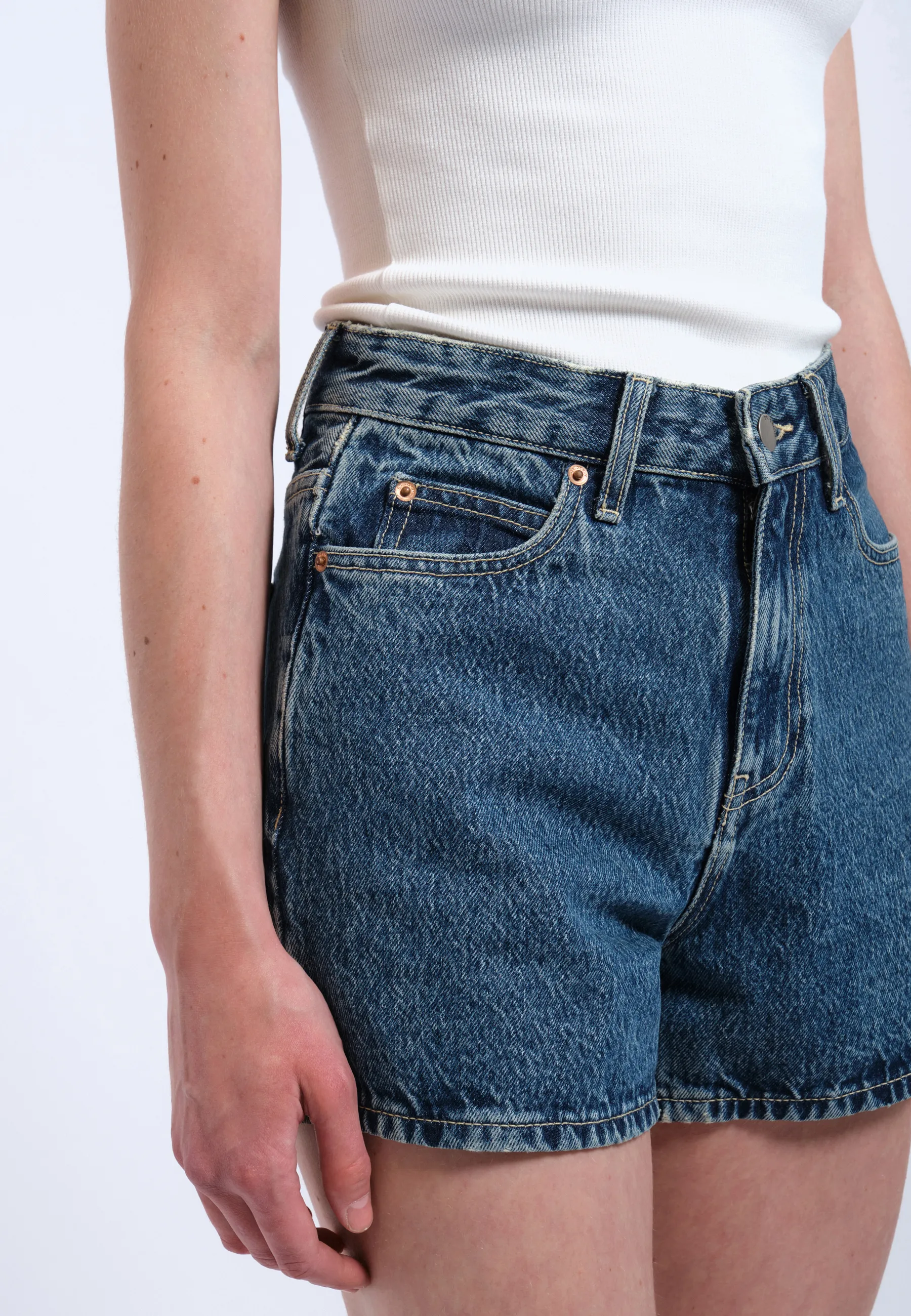 Nora Shorts - Stream Mid Retro - Image 8