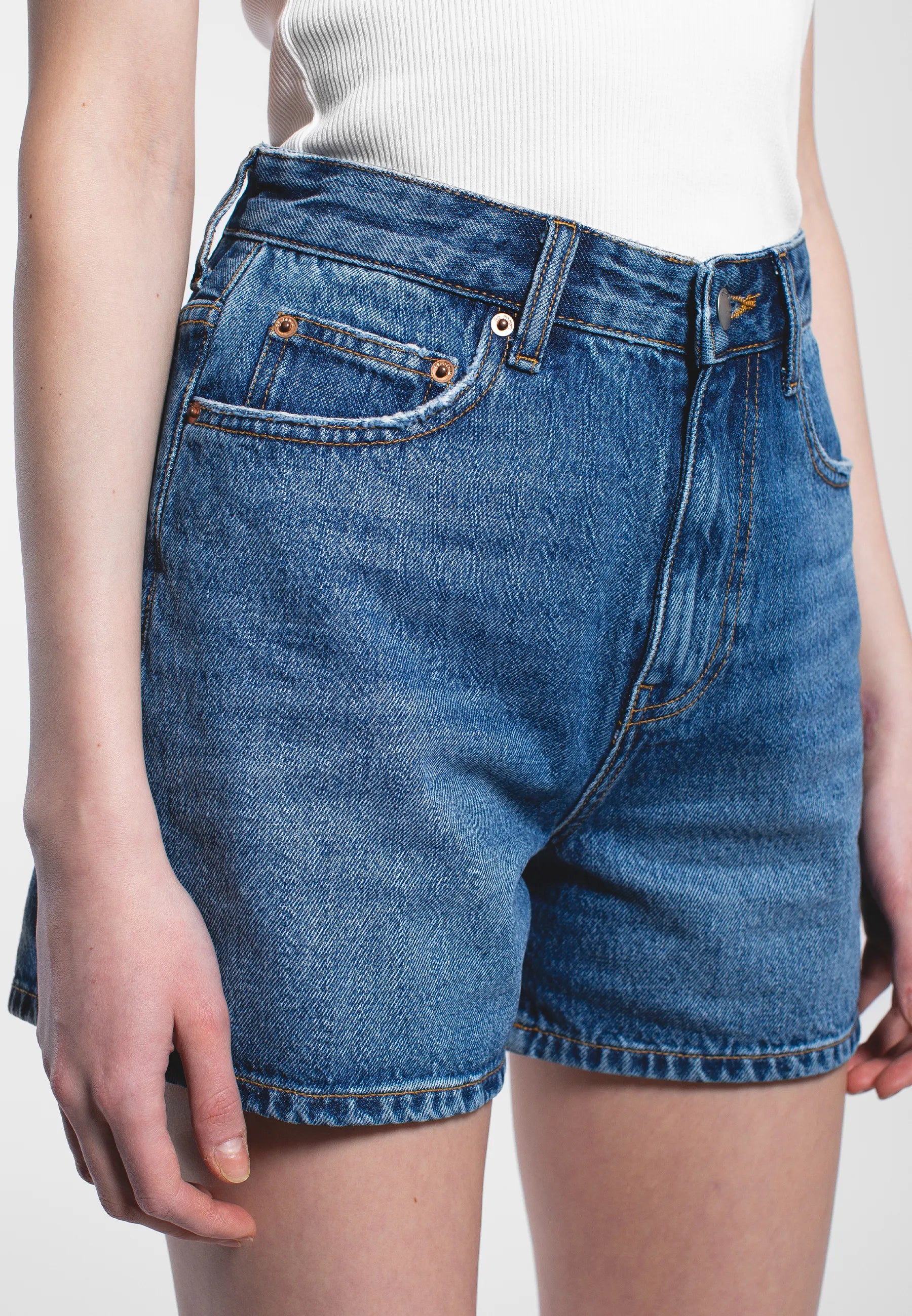 Nora Shorts - Stream Mid Used - Image 6